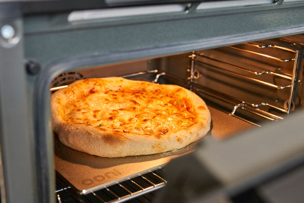 Stalowy blat do pieczenia pizzy Ooni Pizza Steel 13 UU-P19900